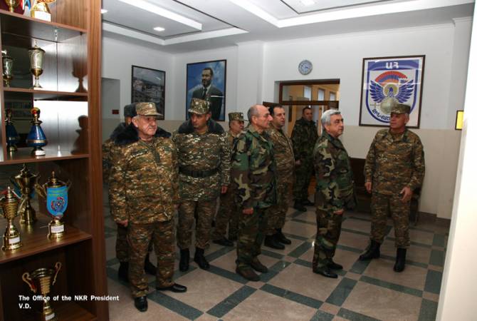 Հայաստանի ու Արցախի նախագահներն այցելել են զորամասեր