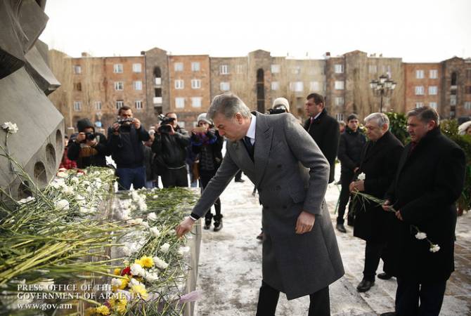 Գյումրիում կյանքի որակը սկզբունքորեն փոխվելու է. ՀՀ վարչապետը հարգանքի տուրք է մատուցել երկրաշարժի զոհերի հիշատակին