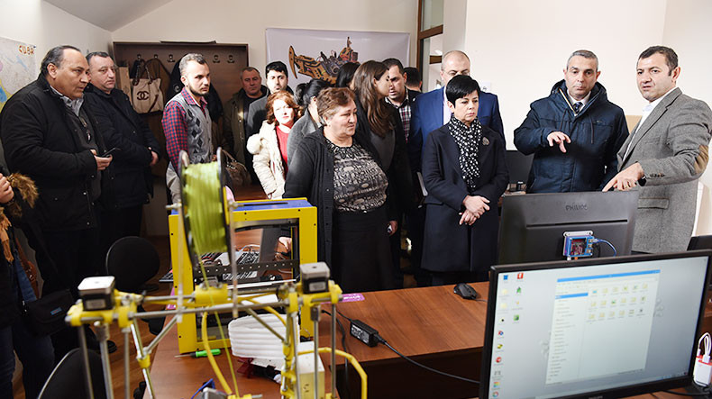 В общине Норшен в Арцахе открылась инженерная лаборатория «Армат»