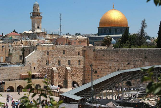 Թրամփը հայտարարել է Երուսաղեմում ԱՄՆ «ոչ մեծ» դեսպանություն բացելու մասին