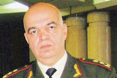 Чем воняет азербайджанский генерал в запасе Яшар Айдемиров?