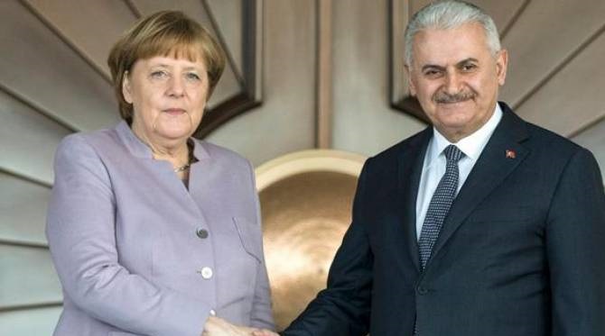 Մերկելը Թուրքիայի վարչապետի հետ կքննարկի կալանավորված գերմանացի լրագրողի հարցը