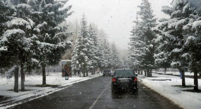 Հայաստանի որոշ ավտոճանապարհներին ձյուն է տեղում