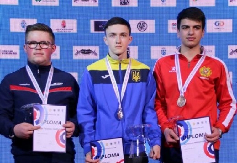 Стрелок Оганес Маркарян завоевал бронзовую медаль на чемпионате Европы