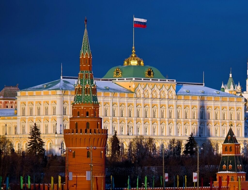 Москва объявила о высылке 23 британских дипломатов и прекращении работы Британского совета