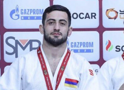 Армянский борец стал чемпионом Европы, победив соперника из Баку