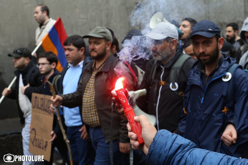 Акция протеста в Ереване: Перекрыт центральные улицы армянской столицы