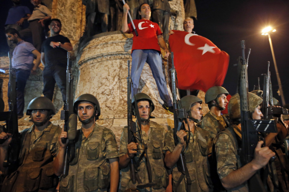 В Анкаре осуждены мятежные генералы и офицеры ВС Турции