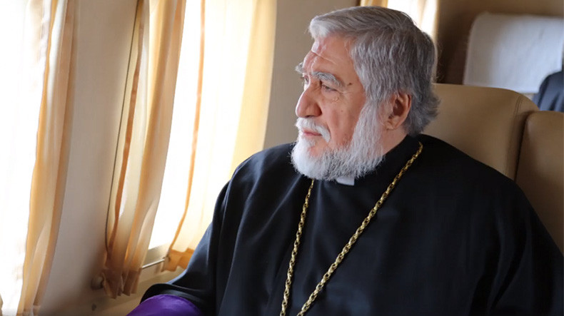 Киликийский Католикос Арам I посетит Армению в связи с митингами в Ереване
