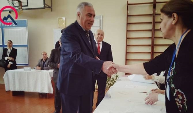 Ադրբեջանի նախագահի թեկնածուներից մեկը քվեարկել է Իլհամ Ալիևի օգտին
