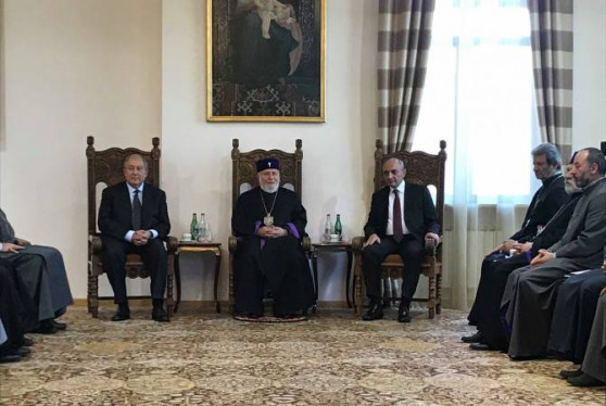 Президенты Армении и Арцаха встретились в Эчмиадзине с Католикосом