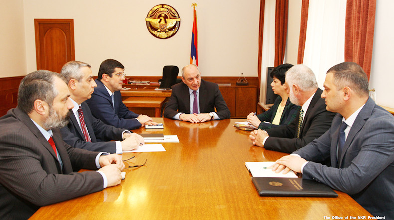 Бако Саакян провел совещание по вопросам готовящегося в Арцахе экономического форума