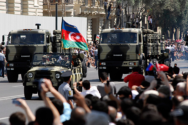 В Азербайджане из-за “военного положения” вводится цензура в СМИ