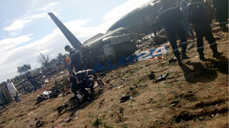 Крушение самолета в Алжире: Обнаружены тела 247 погибших