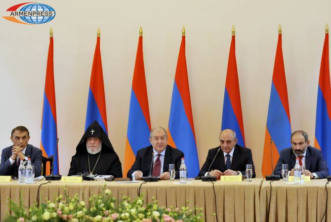 Президент Армении пожертвует 10 миллионов драмов Всеармянскому фонду «Айастан»