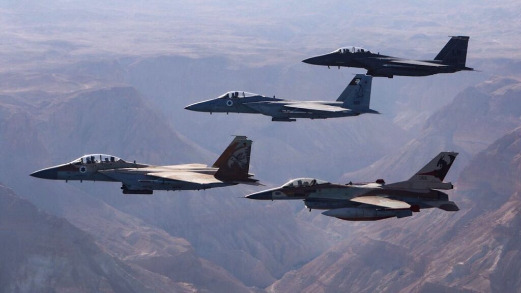 ВВС Израиля ударили по иранским военным объектам в Сирии