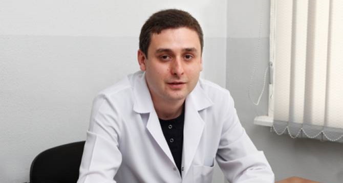 Հեռուստատեսային շոու-ծրագրից հայտնի բժիշկը նշանակվել է նախարարի խորհրդական