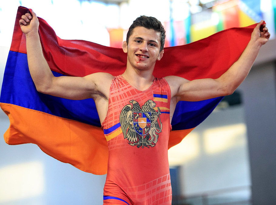 Борец Саак Ованнисян стал чемпионом юношеского чемпионата Европы