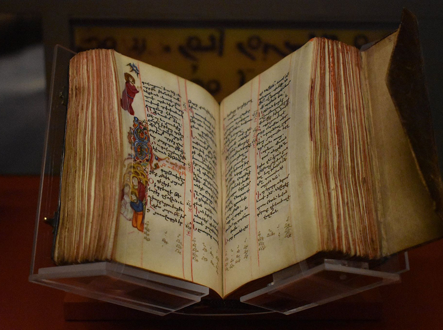 Армянские антикварные книги заняли особое место в музее Библии в Вашингтоне