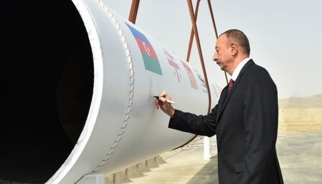 Алиев открыл первый трубопровод «Южного газового коридора», проходящего в обход России