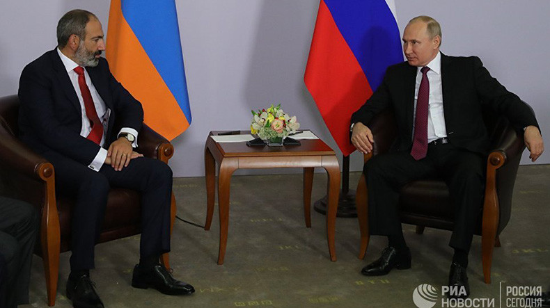 Песков анонсировал встречу президента России с премьер-министром Армении