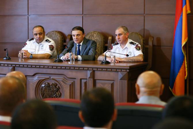 Ոստիկանության պետը ներկայացրել է Երևան քաղաքի վարչության նորանշանակ պետին ու տեղակալին