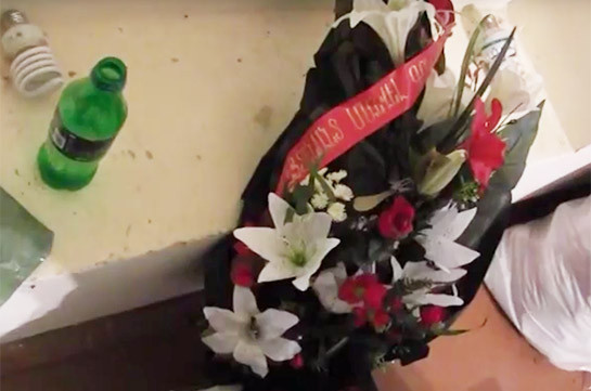Հայտնաբերվել է հասցեատիրոջը չհասած ծաղկեպսակ. ԱԱԾ նոր տեսանյութը Մանվել Գրիգորյանի՝ Արցախի տան խուզարկությունից (Տեսանյութ)