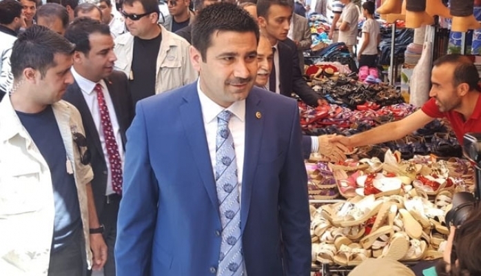В Турции курды с оружием в руках встретили депутата правящей партии: Есть убитые
