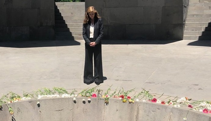 Саманта Пауэр посетила Мемориал памяти жертв Геноцида армян