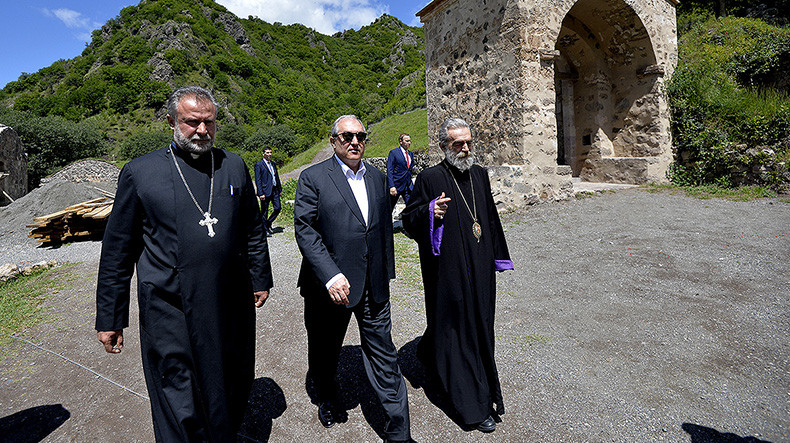 Президент Армении посетил Дадиванк