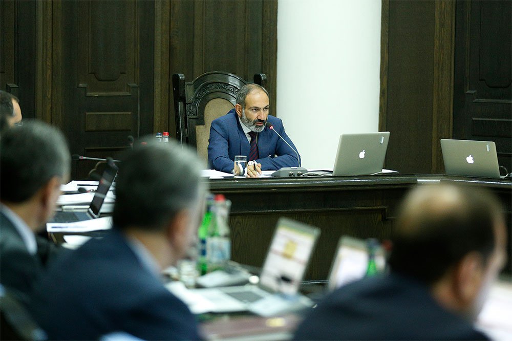 Правительство Армении созвало внеочередное заседание