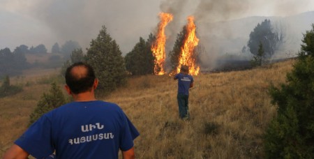 Վայոց Ձորում այրվել է 105 հա խոտածածկույթ. հրդեհաշիջմանը մասնակցել են 49 հրշեջ-փրկարար, 30 բնակիչ և 60 զինծառայող