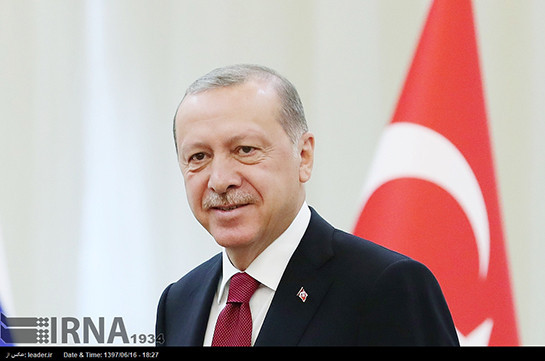 Эрдоган призвал прекратить бомбардировки в Идлибе