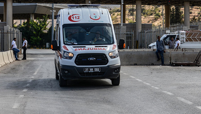 В Турции перевернулся автобус, семь человек погибли