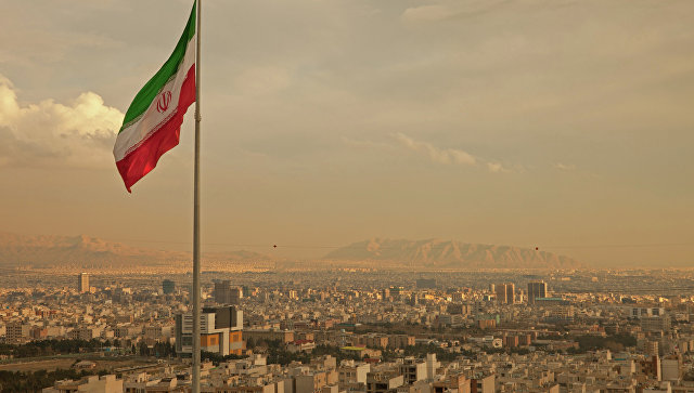 Иран заявил, что не изменит свою политику под давлением санкций