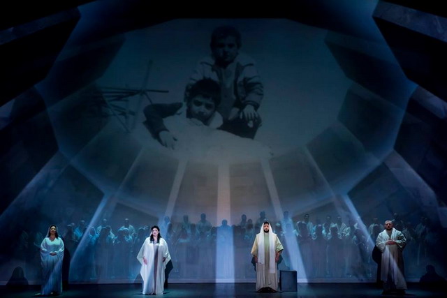 Վերդիի «Ռեքվիեմի» ցնցող մեկնաբանությունը օպերային թատրոնում ՝ ի հիշատակ երկրաշարժի զոհերի