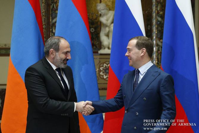 ՀՀ և ՌԴ վարչապետները հեռախոսազրույցի ընթացքում քննարկել են ԵԱՏՄ և երկկողմ շրջանակներում համագործակցության հարցեր