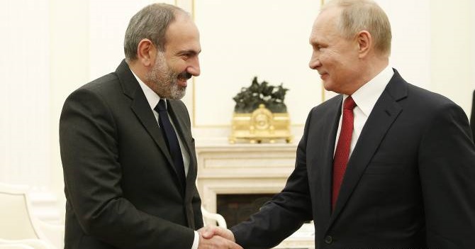 Պուտինը Փաշինյանին շնորհավորել է Հայաստանի վարչապետի պաշտոնում նշանակվելու առթիվ