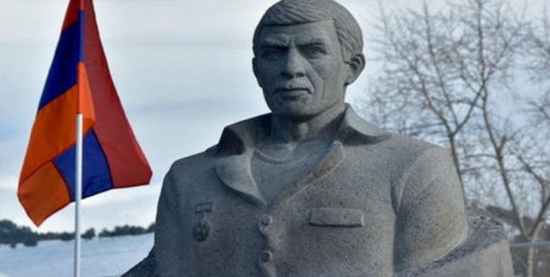 Վրաստանում ադրբեջանցիներ պահանջում են ապամոնտաժել Միքայել Ավագյանի արձանը