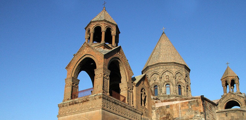 Армянская Апостольская Церковь отмечает День памяти великих богословов-священнослужителей