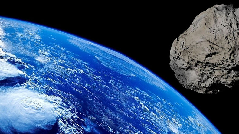 Астероид размером с дом пролетел мимо Земли