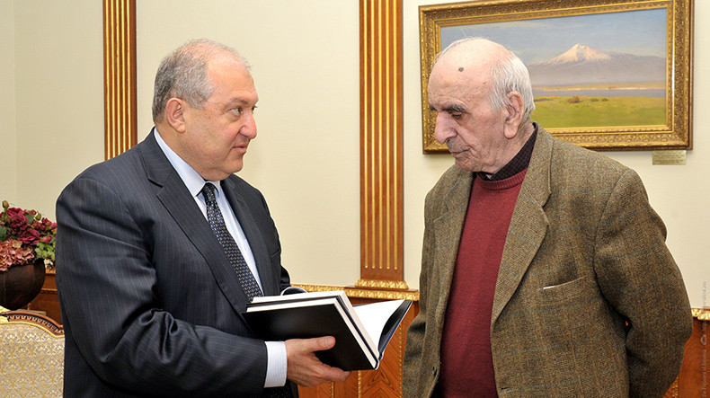Արմեն Սարգսյանը հյուրընկալել է Արտավազդ Փելեշյանին
