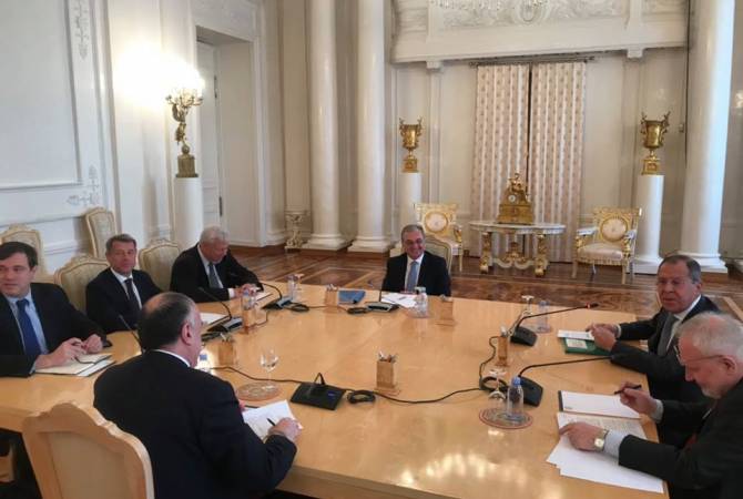 Главы МИД Армении и Азербайджана продолжают встречу в Москве при участии сопредседателей МГ ОБСЕ