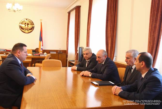 Президент Арцаха Бако Саакян встретился с председателем СК Армении Айком Григоряном