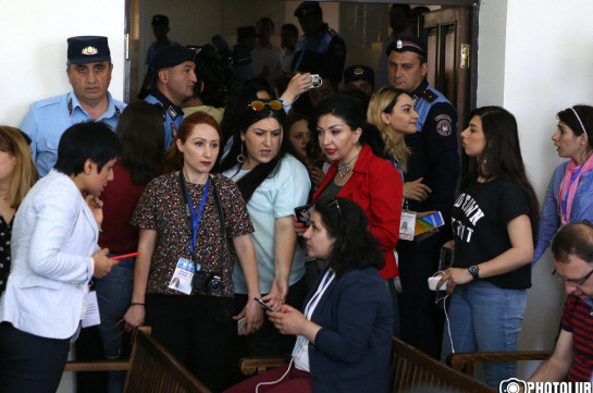 Журналисты бойкотировали судебное заседание по делу 1 марта: не работают громкоговорители