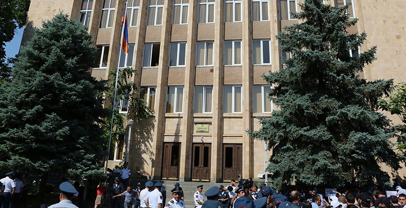 Участники движения «ВЕТО» завтра вновь соберутся у КС Армении