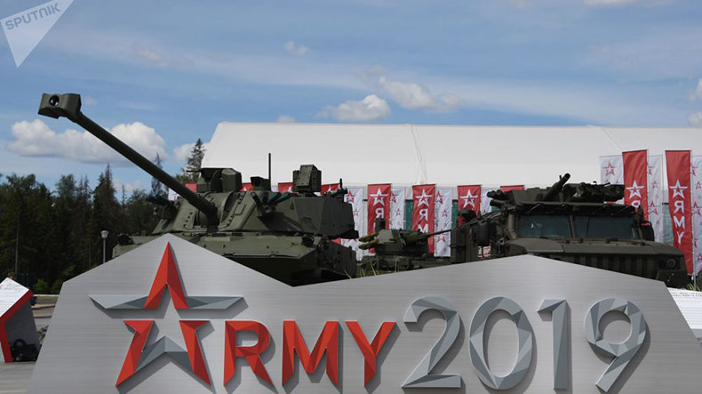 «Армия 2019»-ի շրջանակում կնքվել են պայմանագրեր՝ հարձակողական նոր զինատեսակների ձեռքբերման համար