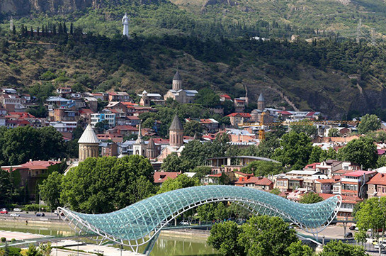В Тбилиси оценили ущерб экономике от сокращения числа российских туристов