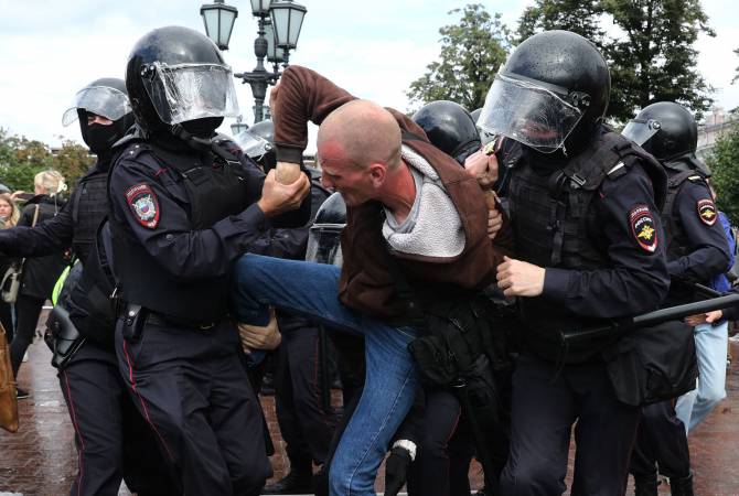 Մոսկվայում կազմակերպված չարտոնված բողոքի ակցիայի ժամանակ բերման է ենթարկվել 346 քաղաքացի