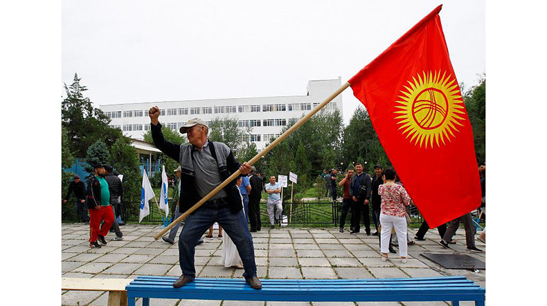 Ղրղզստանի խորհրդարանը կոչ է արել երկրում արտակարգ դրություն հայտարարել